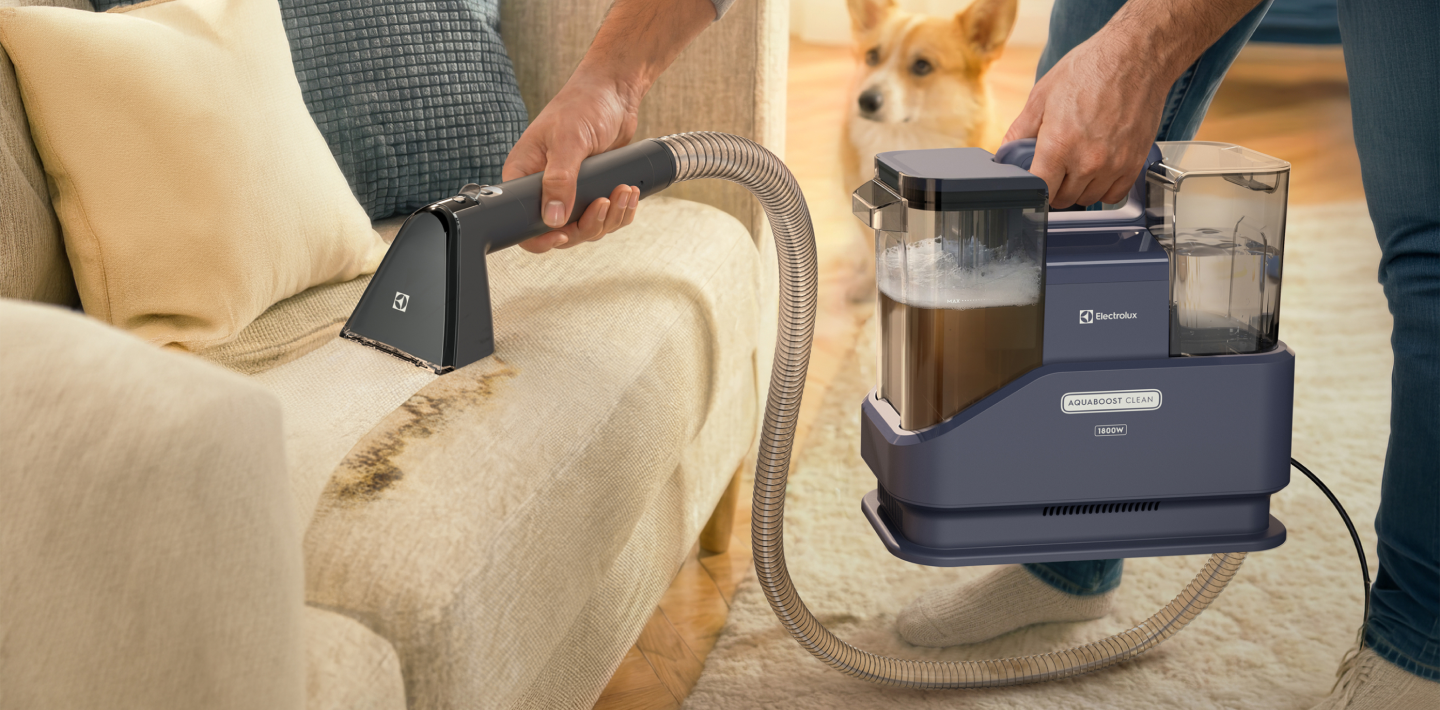 Extratora de Sujeira Portátil Electrolux 1800W Azul AcquaBoost Clean - ESC10